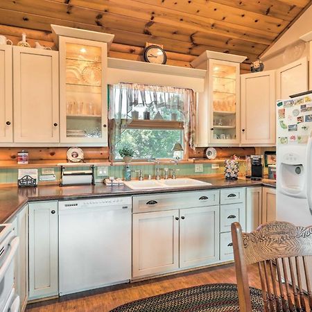 Quaint Williams Cabin Near Grand Canyon Екстериор снимка