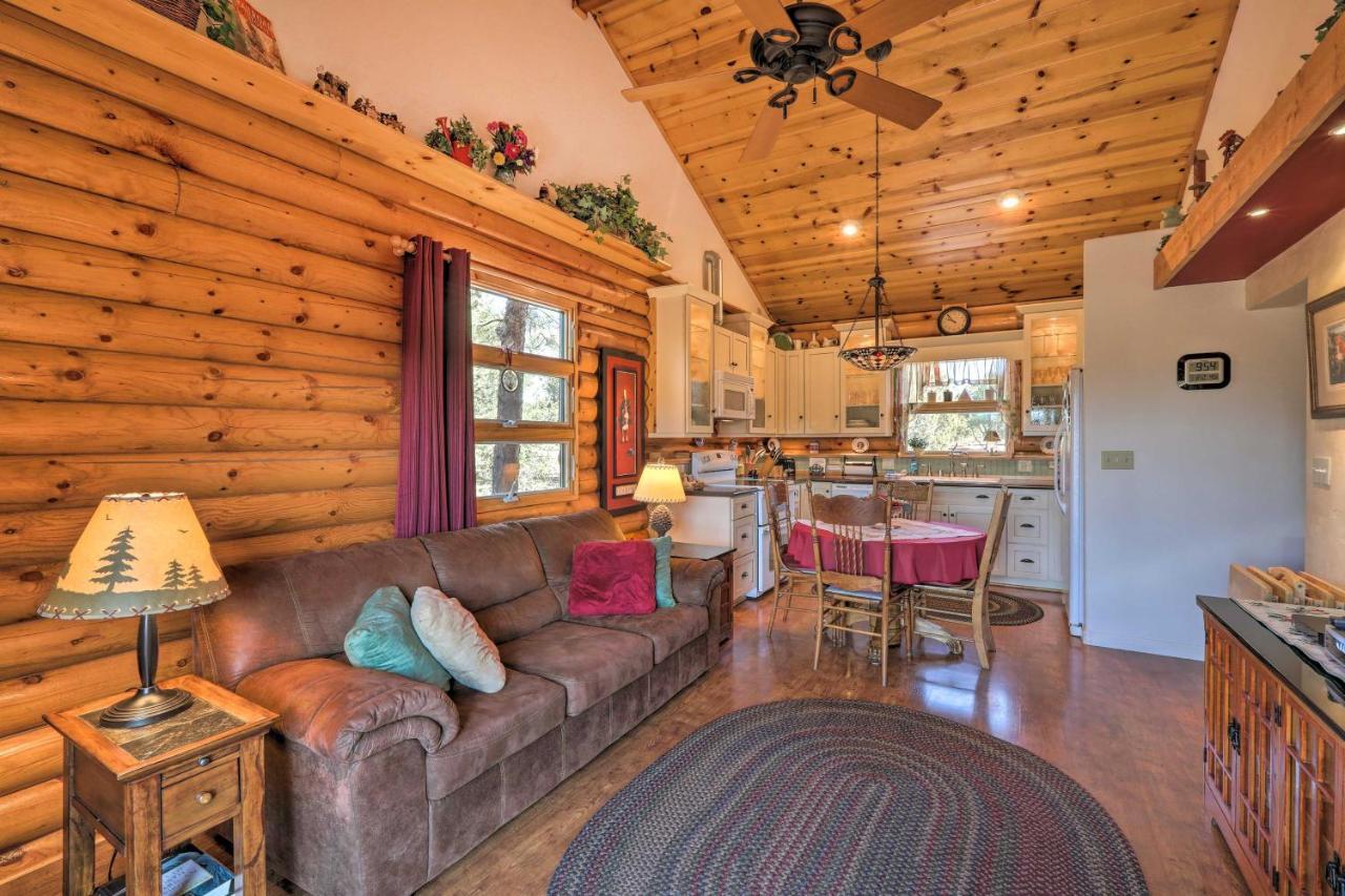 Quaint Williams Cabin Near Grand Canyon Екстериор снимка